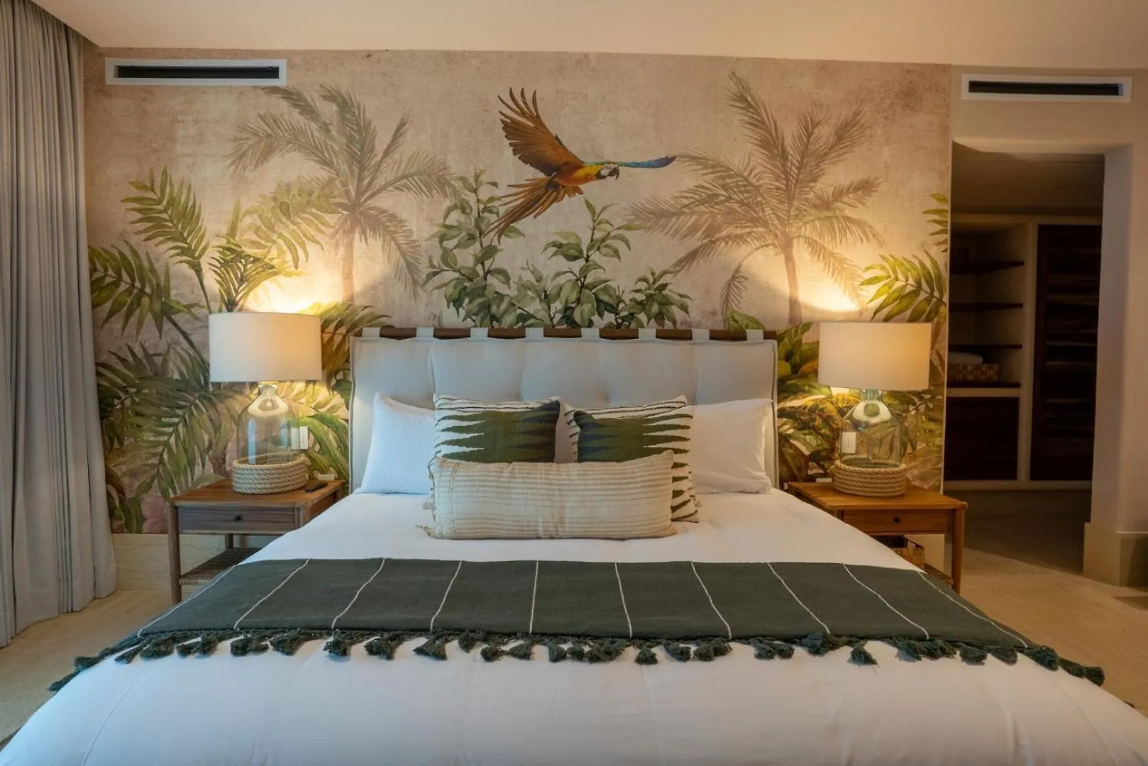 5Br Luxury Beachfront Penthouse W/ Private Pool Isla Mujeres Daire