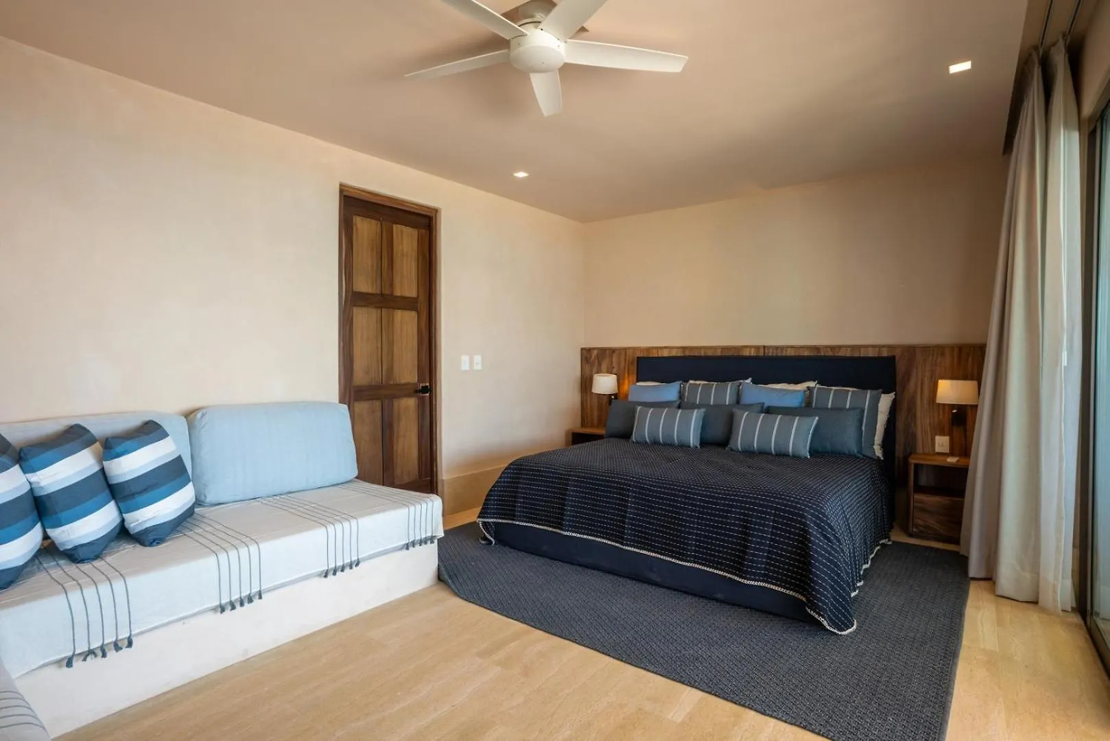 5Br Luxury Beachfront Penthouse W/ Private Pool Isla Mujeres