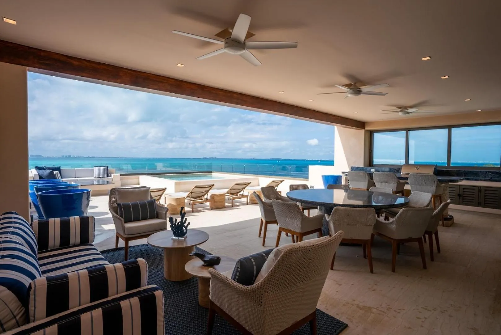5Br Luxury Beachfront Penthouse W/ Private Pool Isla Mujeres 0*,  Meksika