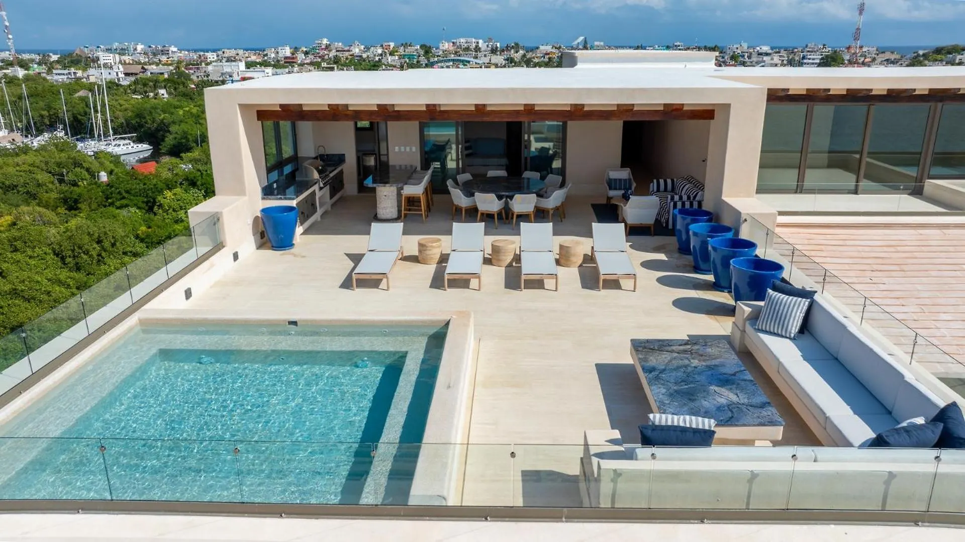 5Br Luxury Beachfront Penthouse W/ Private Pool Isla Mujeres